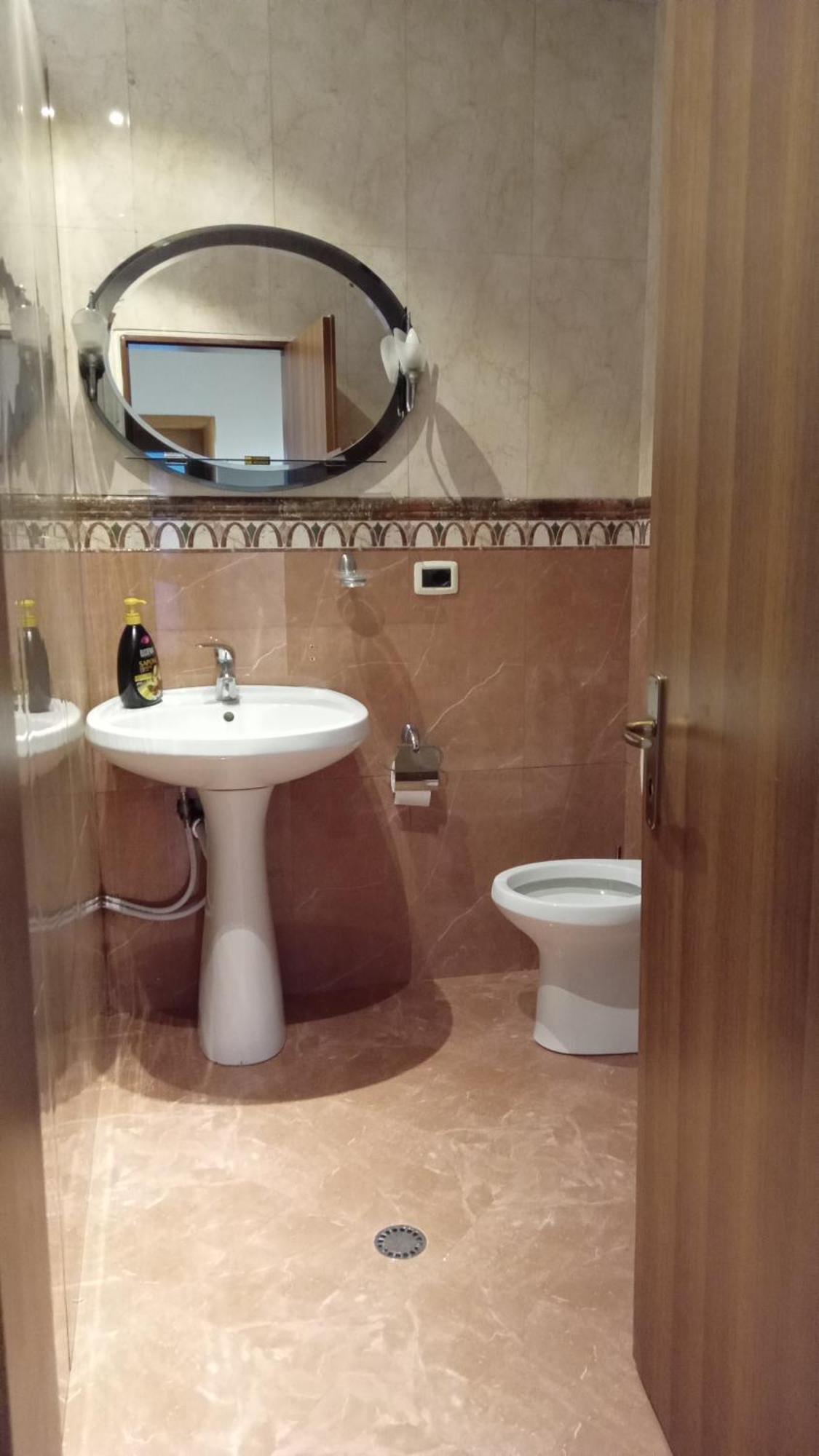 Mandarine Hostel Tiranë Luaran gambar